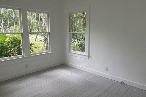 Villa ou maison à louer à Saint Petersburg, Floride: 4 chambres, 134.52 m2 № 2114780 - photo 18