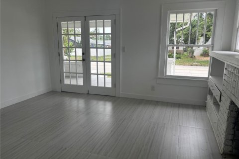 Villa ou maison à louer à Saint Petersburg, Floride: 4 chambres, 134.52 m2 № 2114780 - photo 7
