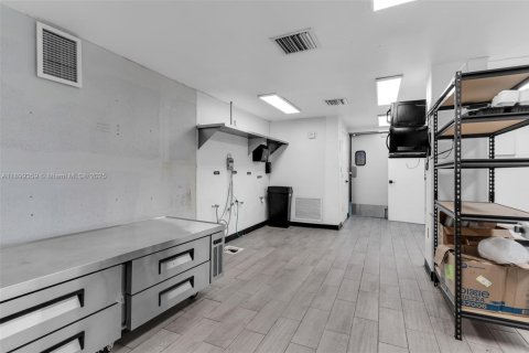 Apartment in Miami, Florida 2 bedrooms № 1952603 - photo 20