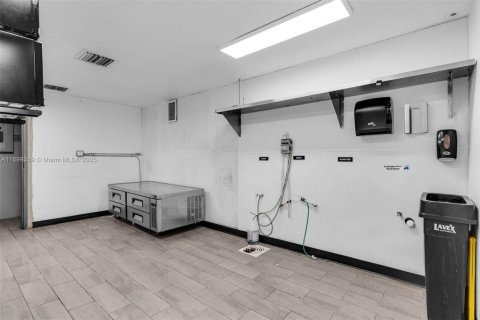 Apartment in Miami, Florida 2 bedrooms № 1952603 - photo 21