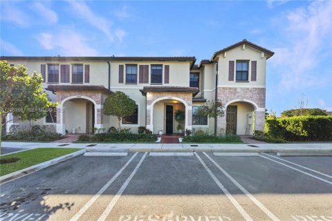 Таунхаус в Хайалиа, Флорида 1 комната, 153.29м2 № 2017737