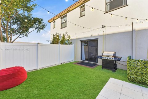 Купить таунхаус в Хайалиа, Флорида 1 комната, 153.29м2, № 2017737 - фото 22