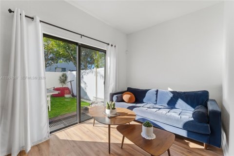 Купить таунхаус в Хайалиа, Флорида 1 комната, 153.29м2, № 2017737 - фото 16