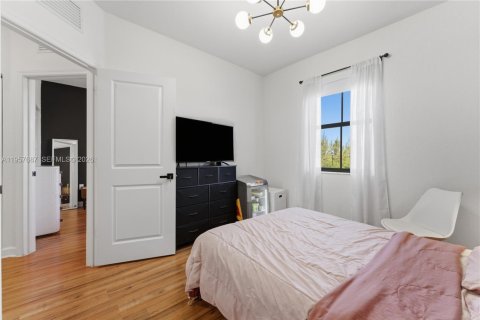 Купить таунхаус в Хайалиа, Флорида 1 комната, 153.29м2, № 2017737 - фото 28