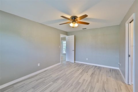 Casa en alquiler en Saint Petersburg, Florida, 4 dormitorios, 152.27 m2 № 1829633 - foto 21