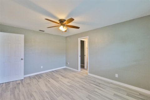 Casa en alquiler en Saint Petersburg, Florida, 4 dormitorios, 152.27 m2 № 1829633 - foto 22