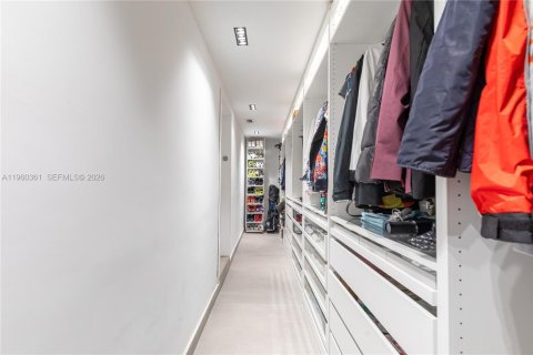 Снять в аренду виллу или дом в Майами, Флорида 5 спален, 269.6м2, № 2024447 - фото 22