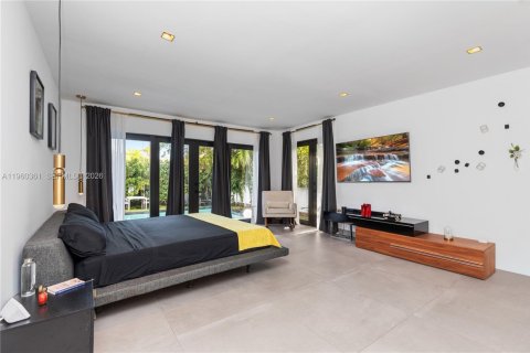 Снять в аренду виллу или дом в Майами, Флорида 5 спален, 269.6м2, № 2024447 - фото 15