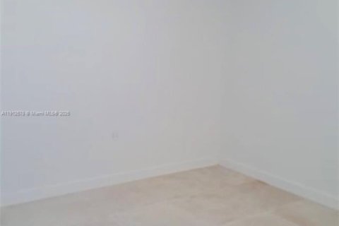 Immobilier commercial à louer à Miami, Floride: 1 chambre, 130.43 m2 № 1968727 - photo 9