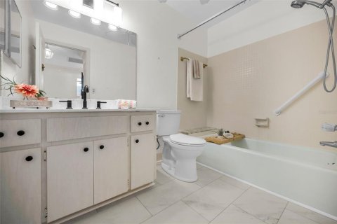 Купить кондоминиум в Беллеэйр Блафс, Флорида 5 комнат, 133.78м2, № 2151475 - фото 28