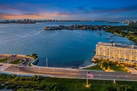 Купить кондоминиум в Беллеэйр Блафс, Флорида 5 комнат, 133.78м2, № 2151475 - фото 30