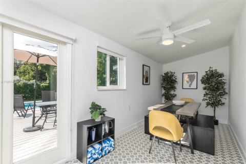 Casa en venta en Miami, Florida, 3 dormitorios, 123.93 m2 № 1951712 - foto 18
