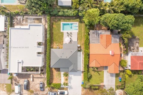 Casa en venta en Miami, Florida, 3 dormitorios, 123.93 m2 № 1951712 - foto 30
