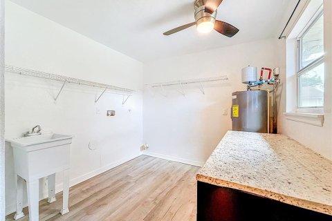 Villa ou maison à vendre à Valrico, Floride: 4 chambres, 212.47 m2 № 2222642 - photo 21