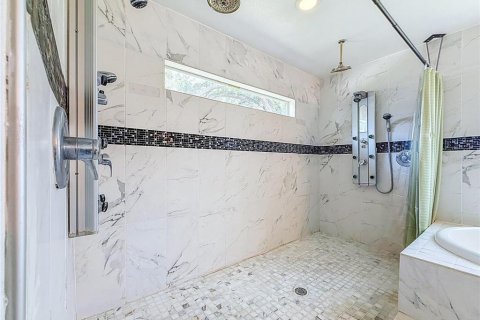 Villa ou maison à vendre à Valrico, Floride: 4 chambres, 212.47 m2 № 2222642 - photo 17