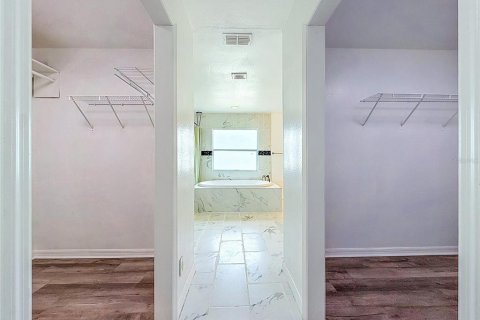 Villa ou maison à vendre à Valrico, Floride: 4 chambres, 212.47 m2 № 2222642 - photo 14