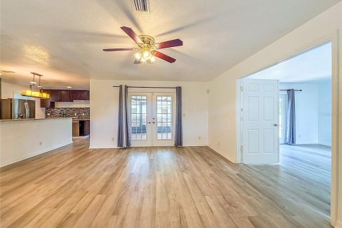Villa ou maison à vendre à Valrico, Floride: 4 chambres, 212.47 m2 № 2222642 - photo 11