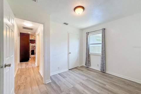Villa ou maison à vendre à Valrico, Floride: 4 chambres, 212.47 m2 № 2222642 - photo 28