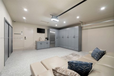 House in Weston, Florida 4 bedrooms, 195.09 sq.m. № 2022056 - photo 15