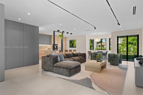 House in Weston, Florida 4 bedrooms, 195.09 sq.m. № 2022056 - photo 26