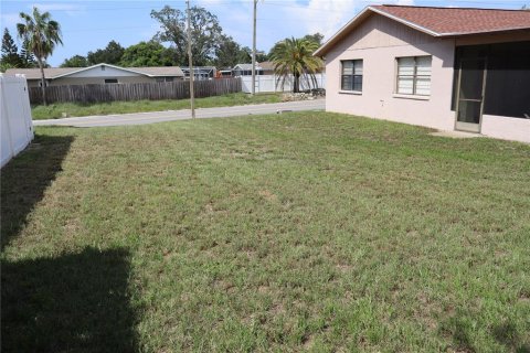 Villa ou maison à vendre à Port Richey, Floride: 3 chambres, 157.93 m2 № 2304790 - photo 5