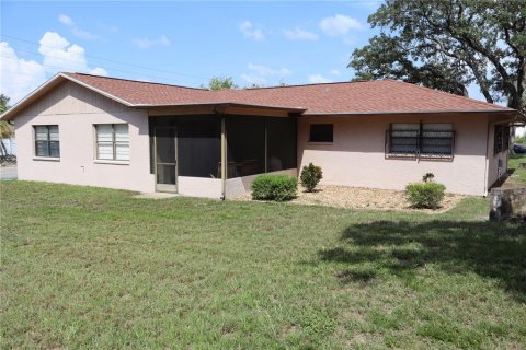 Villa ou maison à vendre à Port Richey, Floride: 3 chambres, 157.93 m2 № 2304790 - photo 4