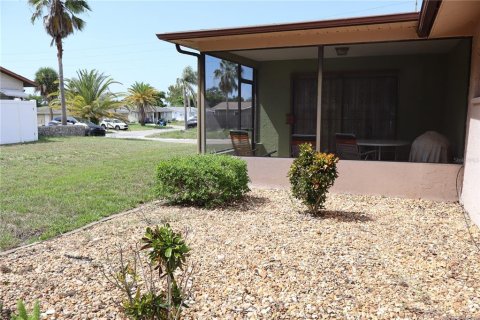Villa ou maison à vendre à Port Richey, Floride: 3 chambres, 157.93 m2 № 2304790 - photo 6