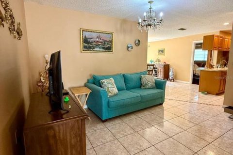 Villa ou maison à vendre à Port Richey, Floride: 3 chambres, 157.93 m2 № 2304790 - photo 10