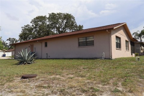 Villa ou maison à vendre à Port Richey, Floride: 3 chambres, 157.93 m2 № 2304790 - photo 2