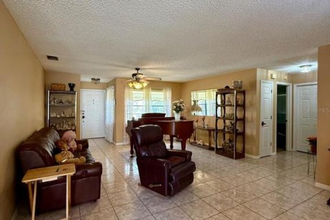 Villa ou maison à vendre à Port Richey, Floride: 3 chambres, 157.93 m2 № 2304790 - photo 9
