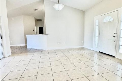 Villa ou maison à vendre à Kissimmee, Floride: 4 chambres, 145.21 m2 № 1843160 - photo 5