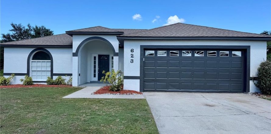 House in Kissimmee, Florida 4 bedrooms, 145.21 sq.m. № 1843160
