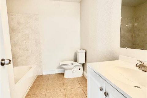 Villa ou maison à vendre à Kissimmee, Floride: 4 chambres, 145.21 m2 № 1843160 - photo 19