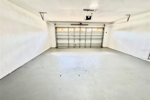 Villa ou maison à vendre à Kissimmee, Floride: 4 chambres, 145.21 m2 № 1843160 - photo 24