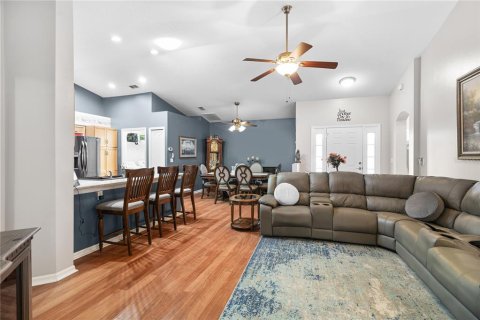 Villa ou maison à vendre à San Antonio, Floride: 3 chambres, 125.88 m2 № 2389411 - photo 2