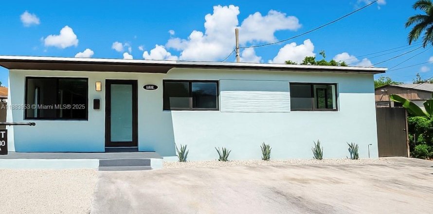 Casa en Miami, Florida 3 dormitorios, 142.05 m2 № 1930822