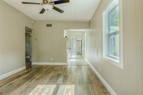 Villa ou maison à louer à Saint Petersburg, Floride: 3 chambres, 101.45 m2 № 2229697 - photo 2