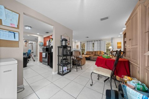 Propiedad comercial en venta en Plant City, Florida, 175.77 m2 № 1570803 - foto 11