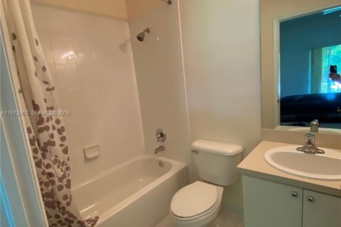 Купить таунхаус в Хомстед, Флорида 3 спальни, 132.94м2, № 2038507 - фото 18