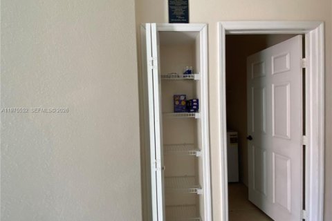 Купить таунхаус в Хомстед, Флорида 3 спальни, 132.94м2, № 2038507 - фото 10