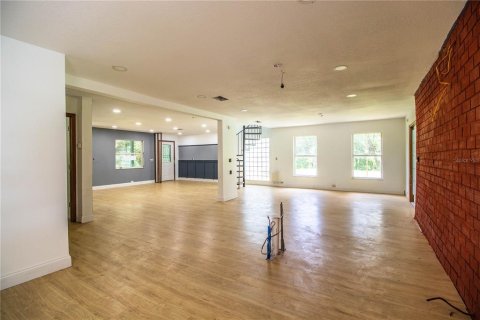 House in Lakeland, Florida 4 bedrooms, 234.11 sq.m. № 1793357 - photo 17
