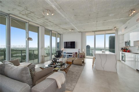 Condominio en venta en Miami, Florida, 3 dormitorios, 146.51 m2 № 1958494 - foto 3