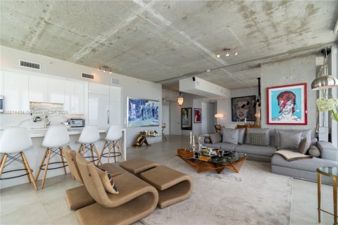 Condominio en venta en Miami, Florida, 3 dormitorios, 146.51 m2 № 1958494 - foto 1