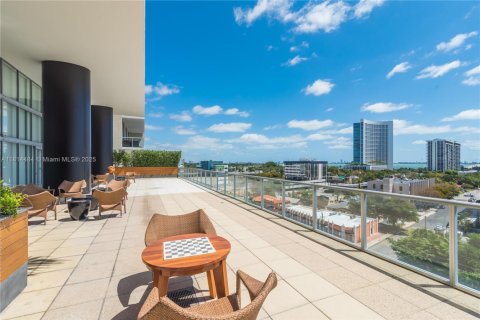 Condominio en venta en Miami, Florida, 3 dormitorios, 146.51 m2 № 1958494 - foto 20