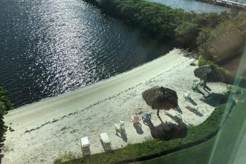 Condo in Hypoluxo, Florida, 3 bedrooms  № 2394802