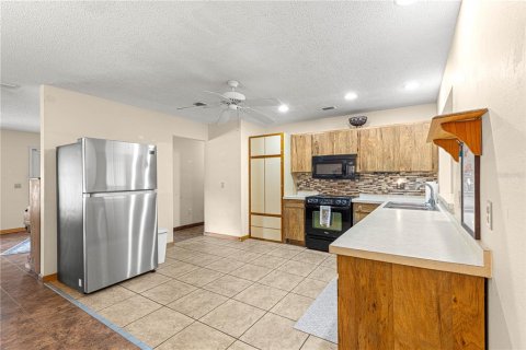 House in Ocala, Florida 3 bedrooms, 140.47 sq.m. № 1767616 - photo 15