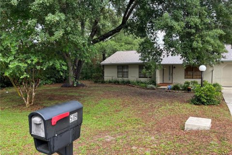 House in Ocala, Florida 3 bedrooms, 140.47 sq.m. № 1767616 - photo 2