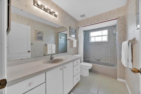 House in Haines City, Florida 2 bedrooms, 155.43 sq.m. № 1735226 - photo 14