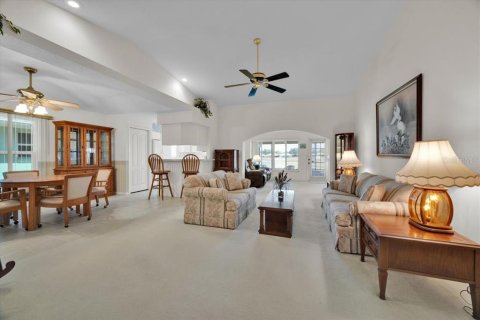 House in Haines City, Florida 2 bedrooms, 155.43 sq.m. № 1735226 - photo 3
