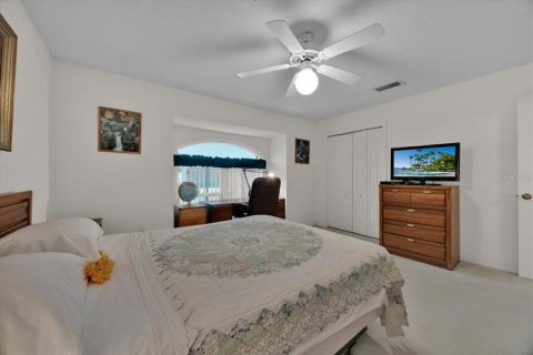 House in Haines City, Florida 2 bedrooms, 155.43 sq.m. № 1735226 - photo 13